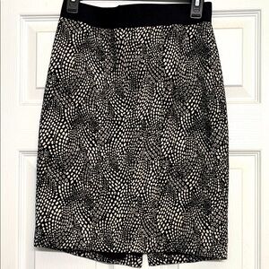 Ann Taylor Black and White Patterned Women's Skirt